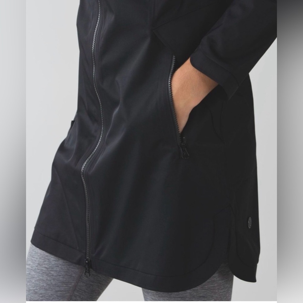 Lululemon Black “Definitely Raining” Jacket - Size 4 - Picture 5 of 15